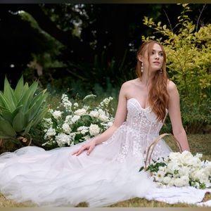 Elegant White Wedding Dress